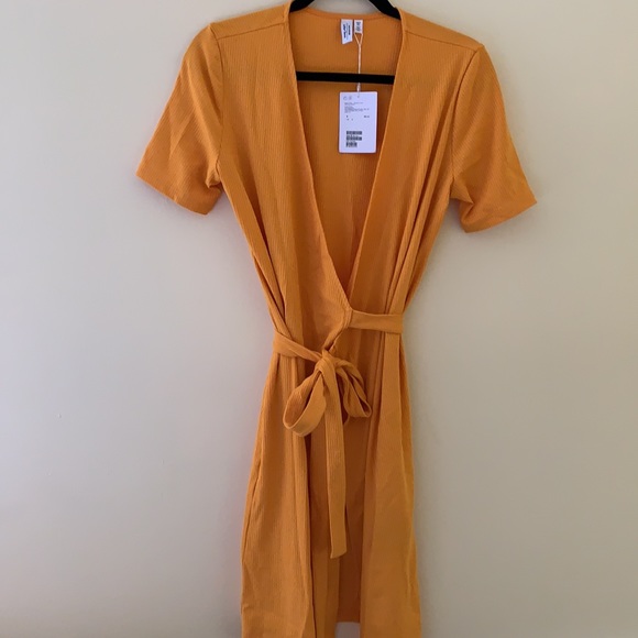 & Other Stories Ribbed Yellow Mini Wrap Dress - Picture 4 of 7